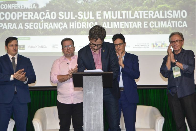 Fórum Internacional Pré-COP 30 no Teatro Municipal