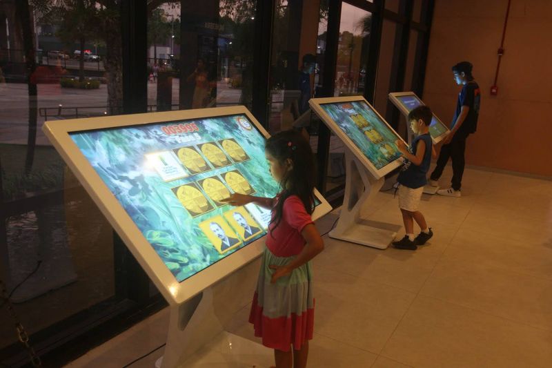 Monólogo além do silêncio com peça teatral de inclusão Autista