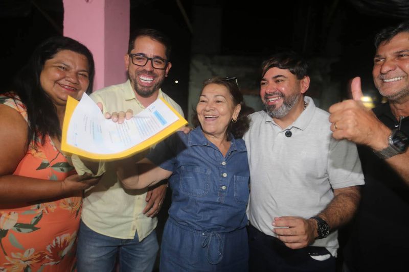 Entrega títulos de propriedade na estrada do Icui Guajará Il