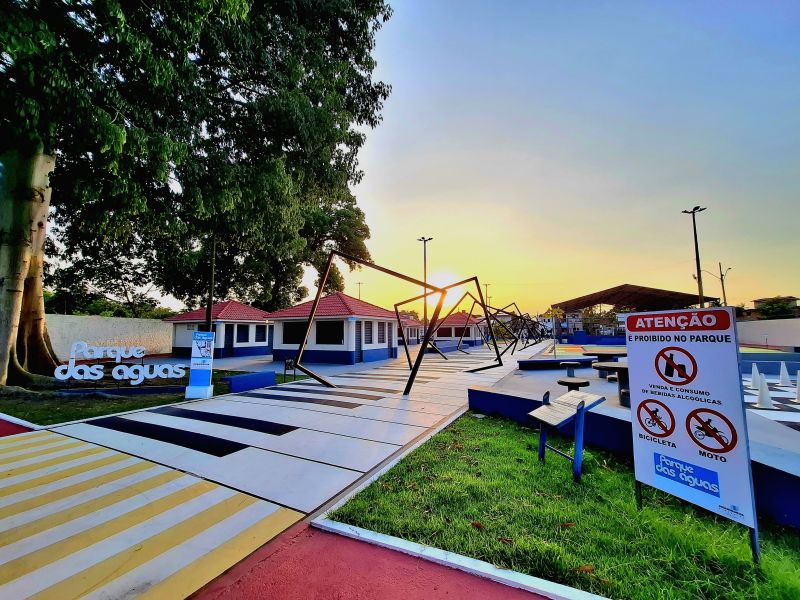 Praça Parque das Águas e Casa da Cultura em Águas Lindas