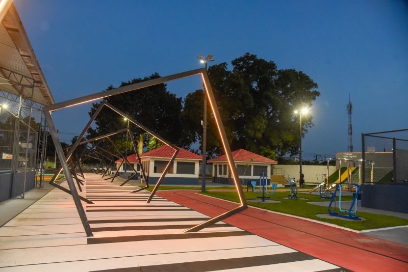 Praça Parque das Águas e Casa da Cultura em Águas Lindas