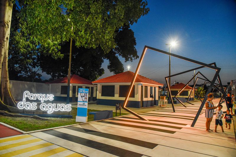 Praça Parque das Águas e Casa da Cultura em Águas Lindas