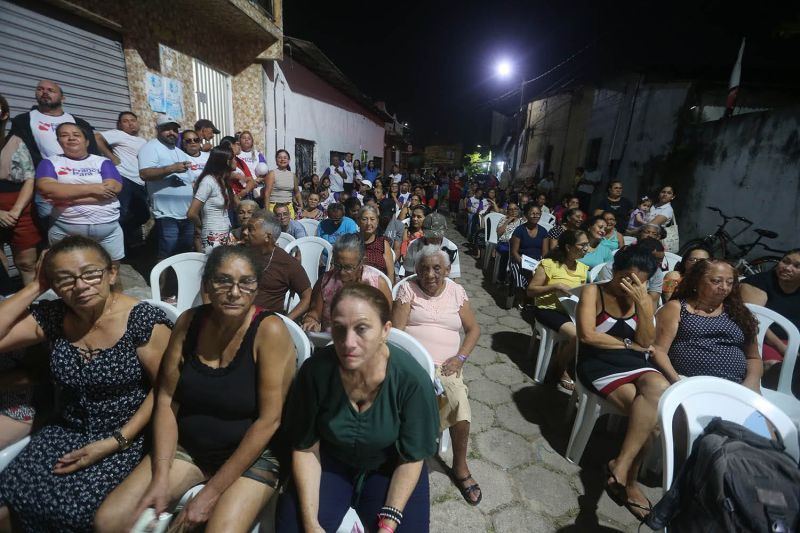 Entrega de Registro de Imóveis na Comunidade Levilândia