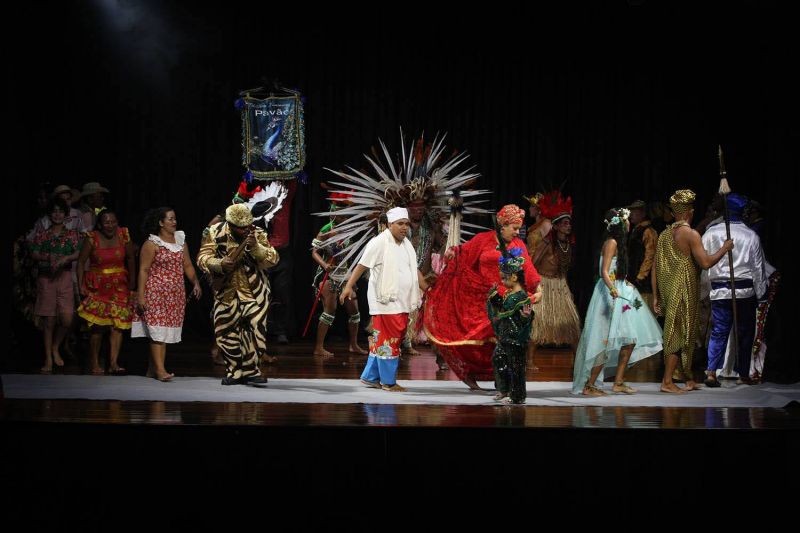 O Herdeiro Cativo do Reino de Mamwe, pauta Racial no teatro Municipal