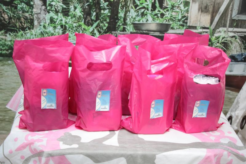 Entrega de apoio alimentar no CRAS Curuçambá