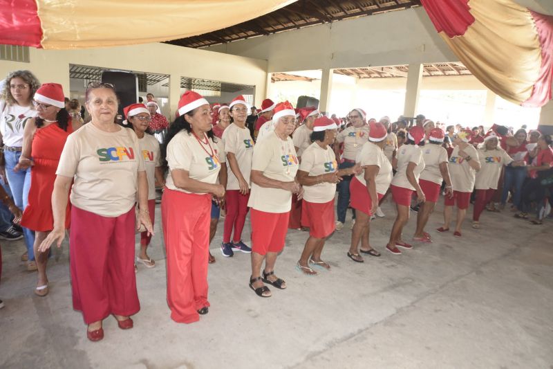 Culminância de Natal CRAS e CREAS na Igreja Matriz