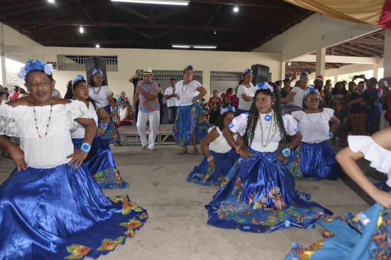 Culminância de Natal CRAS e CREAS na Igreja Matriz