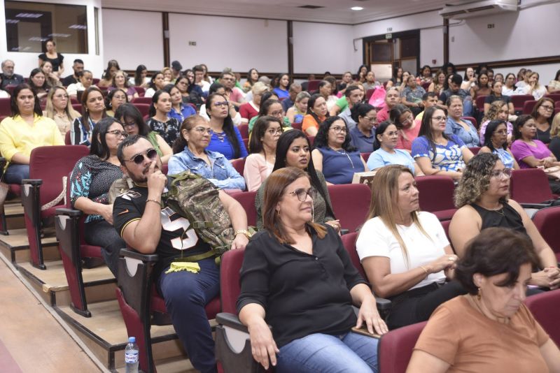 Lançamento do Projeto Família Acolhedora