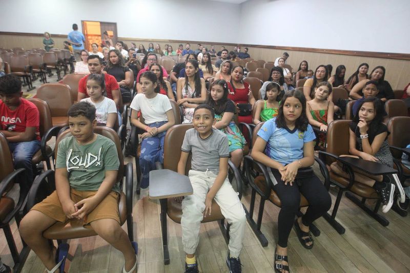Alunos que participaram da OPA que vão viajar