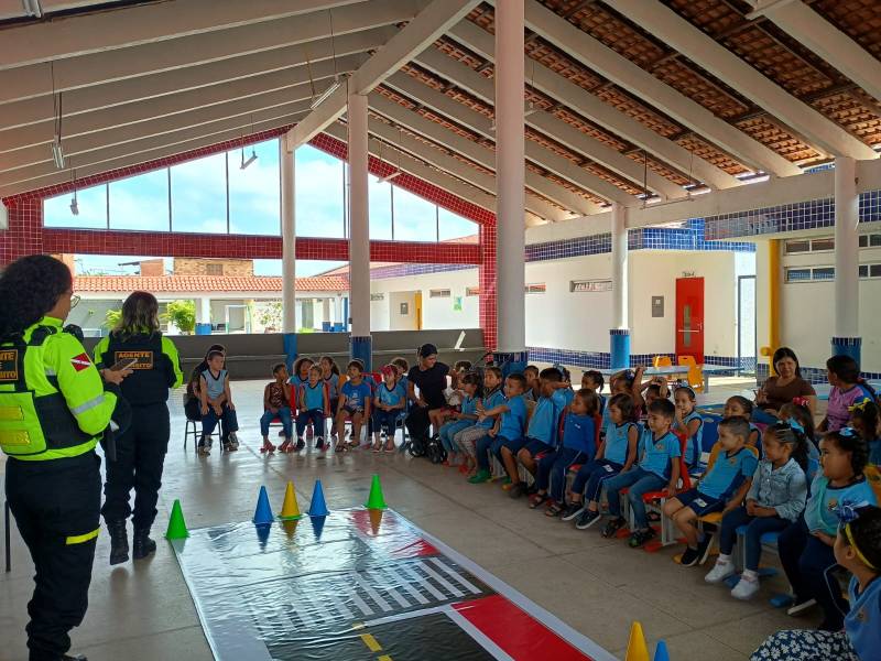 Semutran nas Escolas.