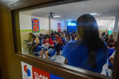 galeria: Prova do cursinho municipal no colégio Intelectual na Cidade Nova