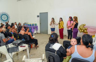 galeria: Ação agosto dourado no CRAS Estrela Ananin no conjunto Júlia Seffer