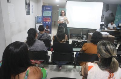 galeria: Curso e Capacitação na sala de Empreendedor