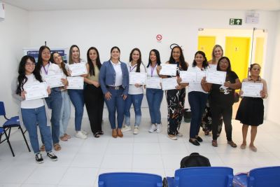 notícia: Mulheres certificadas: um passo rumo à independência e novas oportunidades