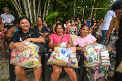 notícia: SEMCAT entrega apoio alimentar às famílias em situação de vulnerabilidade em Ananindeua