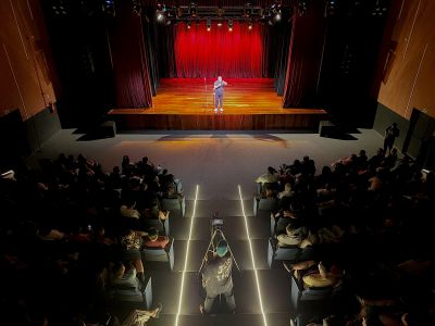 notícia: Epaminondas lota duas sessões no Teatro de Ananindeua com o show “Da ponte pra lá”