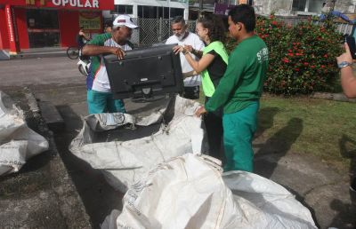 notícia: Terceiro "Dia D" promove descarte consciente de eletrônicos em Ananindeua