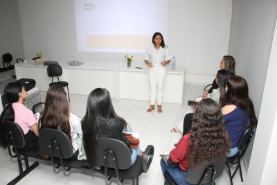 notícia: SEMCAT realiza acolhida dos novos estagiários e reforça compromisso com a formação profissional