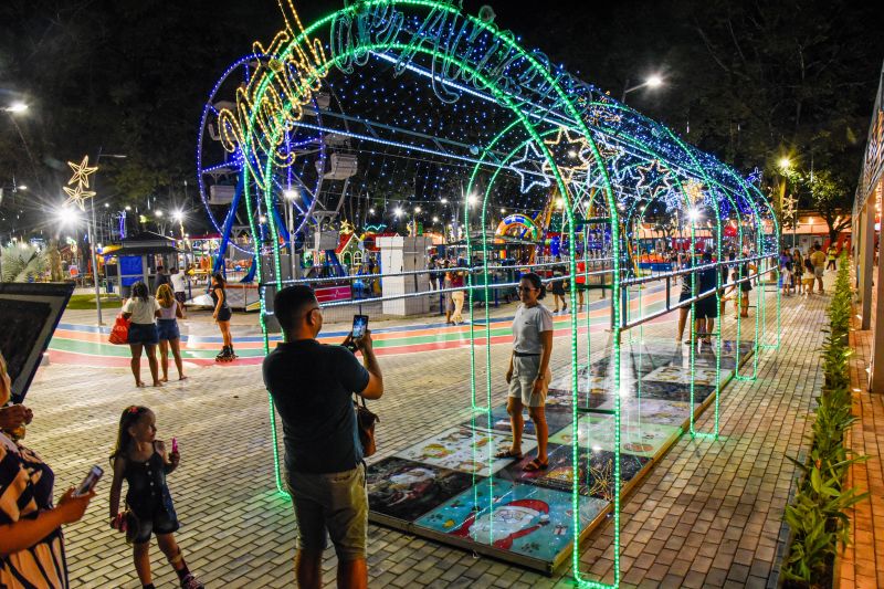imagens Natalinas do parque do 8 na Cidade Nova Vlll