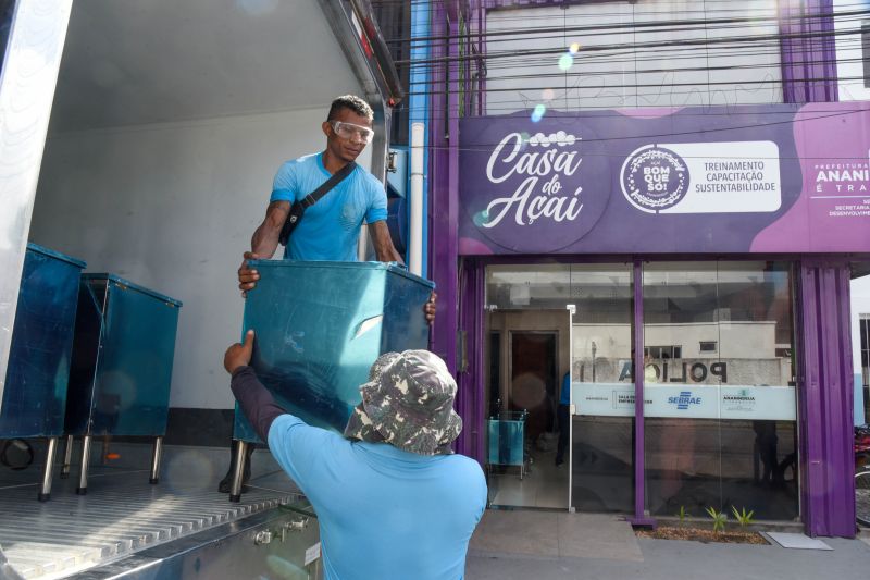 Entrega de branqueamento de açaí na Casa do Açaí