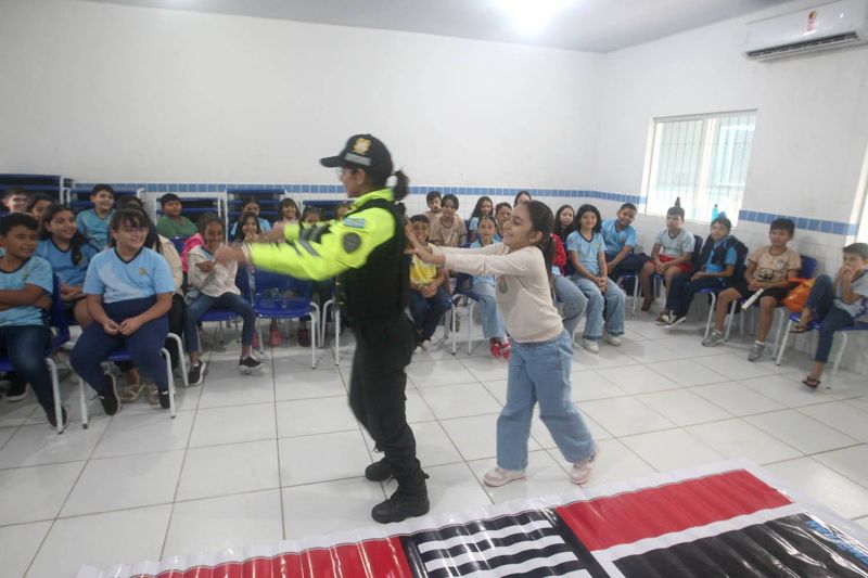 Vai á escola, na escola São Judas Tadeu bairro Águas Lindas