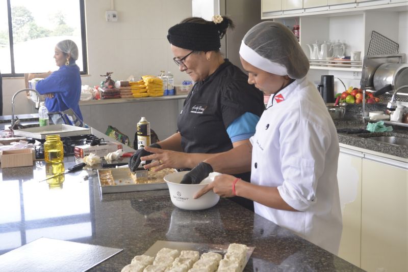 Doces Que Encantam na FAAM