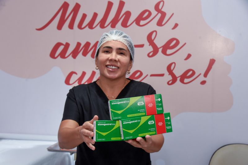 Implanon implantação na Policlínica Carlos Guimarães