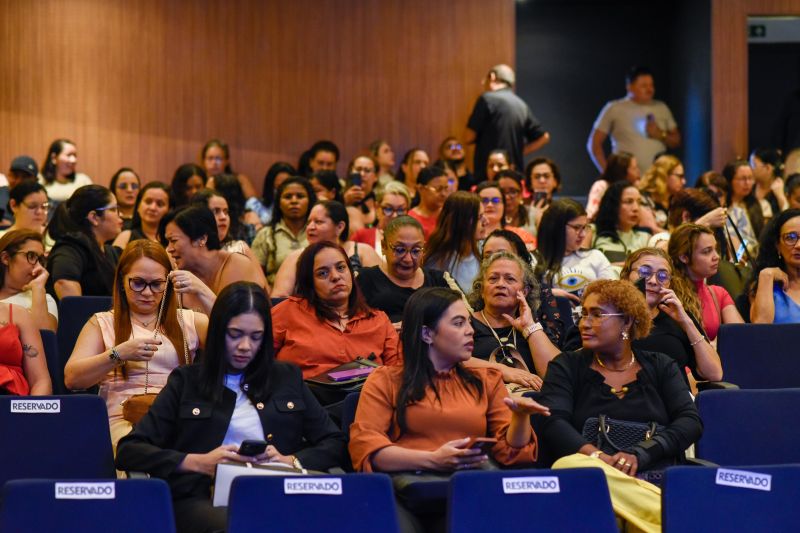 PPP Educação Infantil no Teatro Municipal de Ananindeua