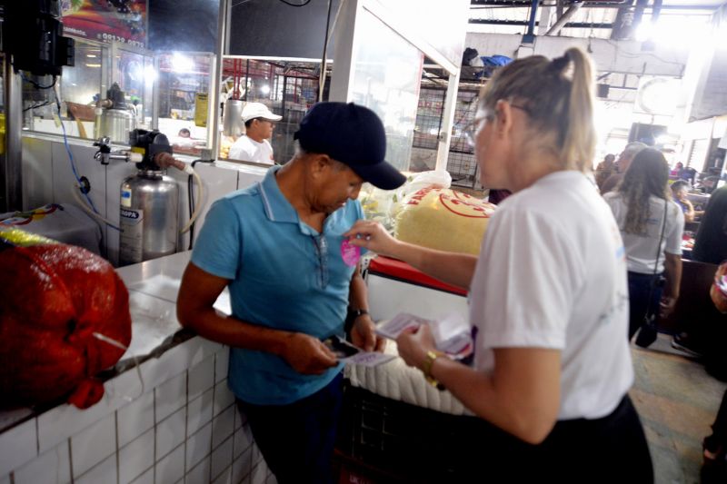 Blitz Educativa Não é Não no Mercado Central