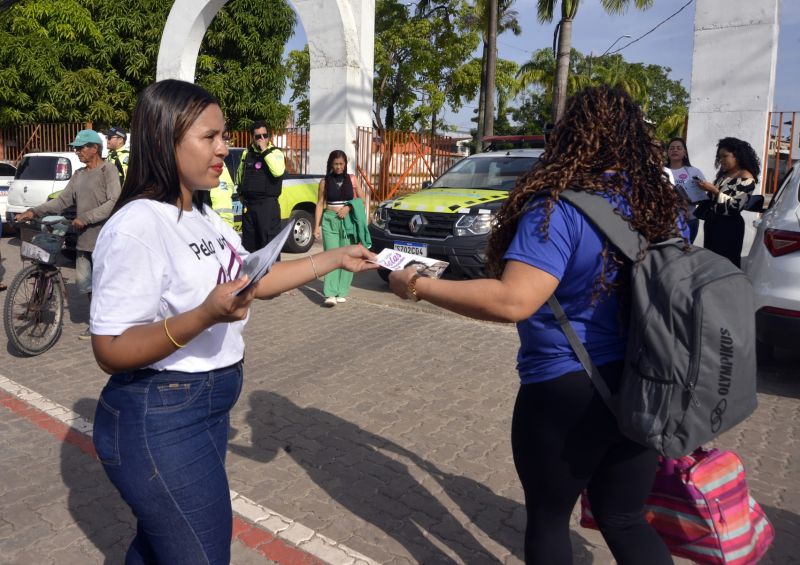 Blitz Educativa Não é Não no Mercado Central