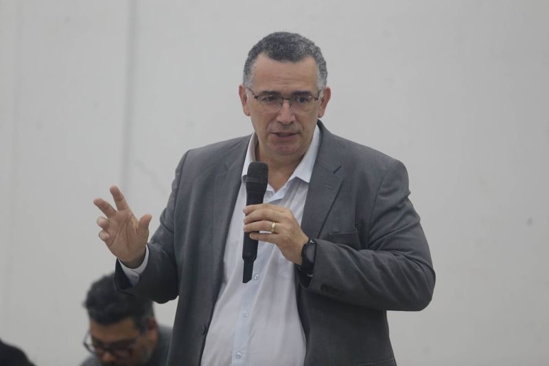 Vigilância em saúde com palestra para batedores de Açaí de Ananindeua e MPPA no auditório da ACIA