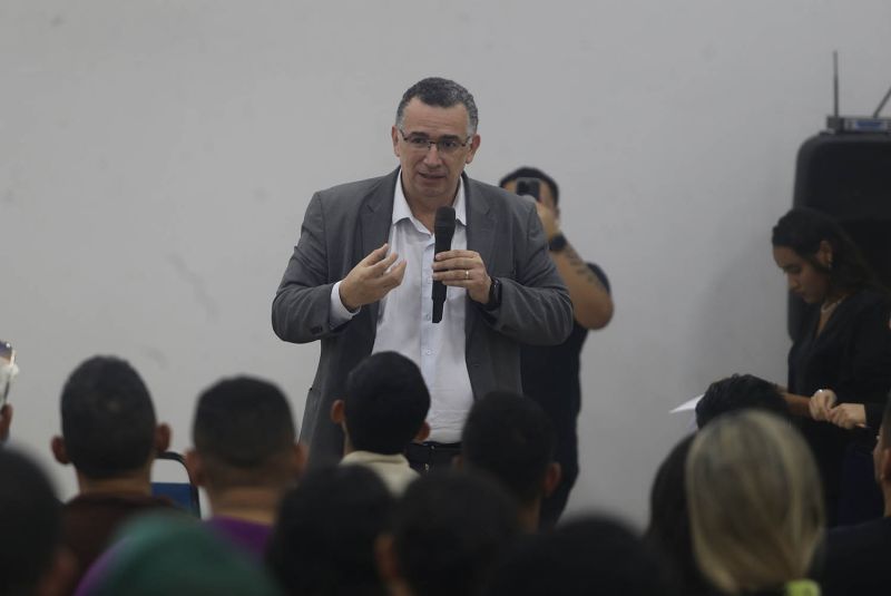 Vigilância em saúde com palestra para batedores de Açaí de Ananindeua e MPPA no auditório da ACIA