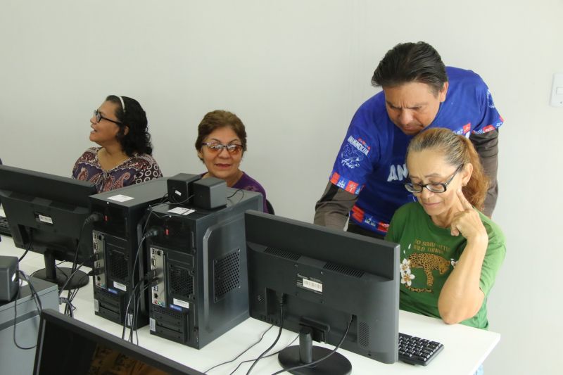 Início das atividades no Céu das Artes