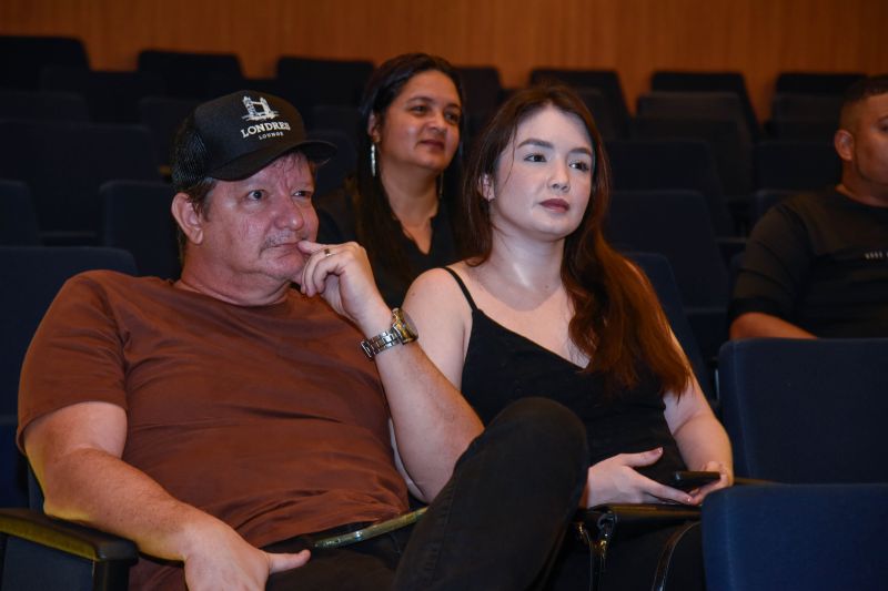 Trade de Turismo de Ananindeua no teatro municipal