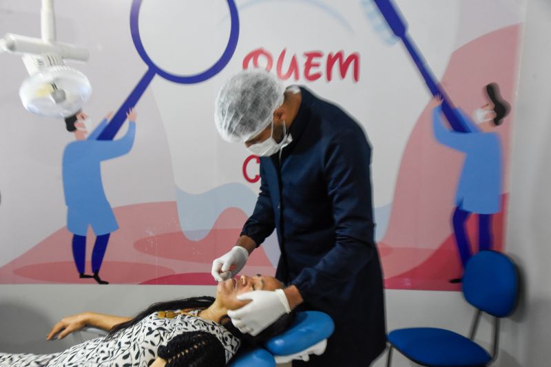 Serviços e entrega de Prótese no CEO