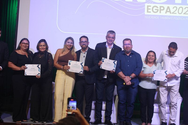 Off EGPA no teatro municipal