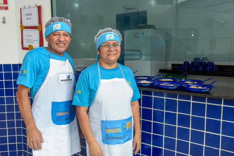 Imagens de alunos da escola EMEF Adelina Lúcia de Sousa no Jardelândia