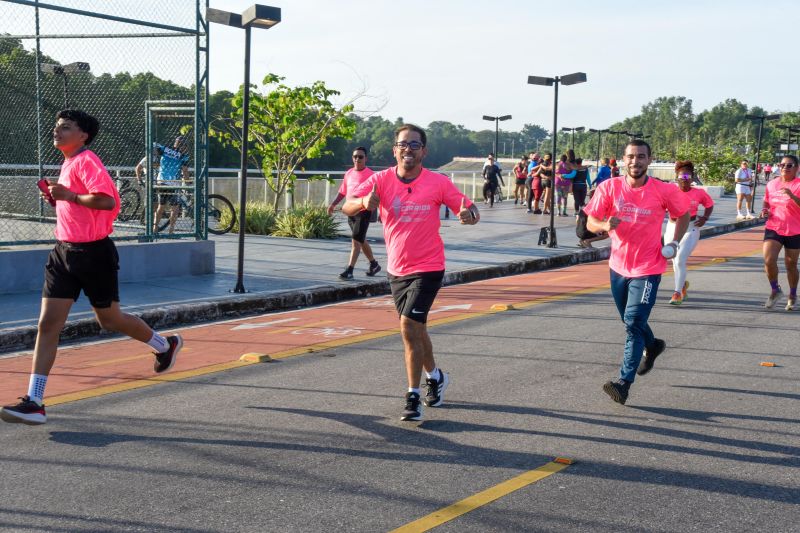 ll Corrida das Mulheres com usuários dos CRAS na Orla de Ananindeua