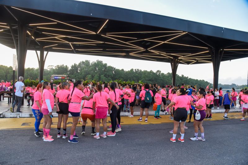 ll Corrida das Mulheres com usuários dos CRAS na Orla de Ananindeua