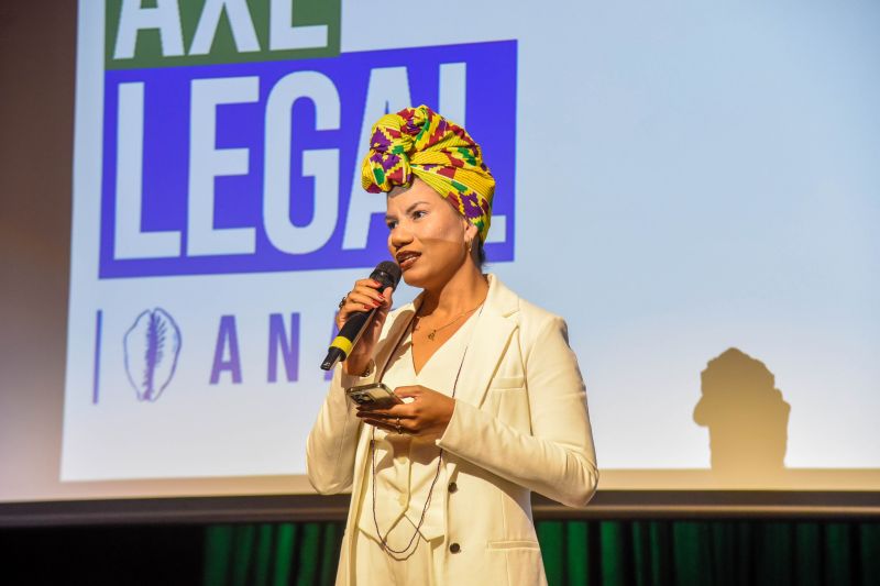 Lançamento do Projeto Axé Ananin Legal no teatro municipal