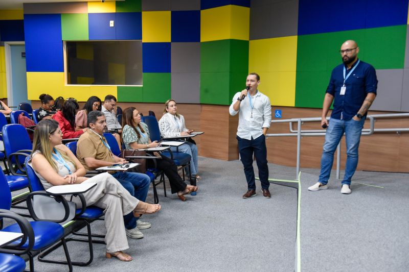 1º Encontro de Alinhamento de Pessoas no Auditório da Estácio