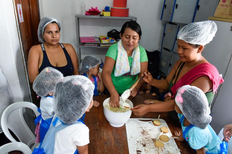 Oficina de chocolate no CRAS Uirapuru no Icuí