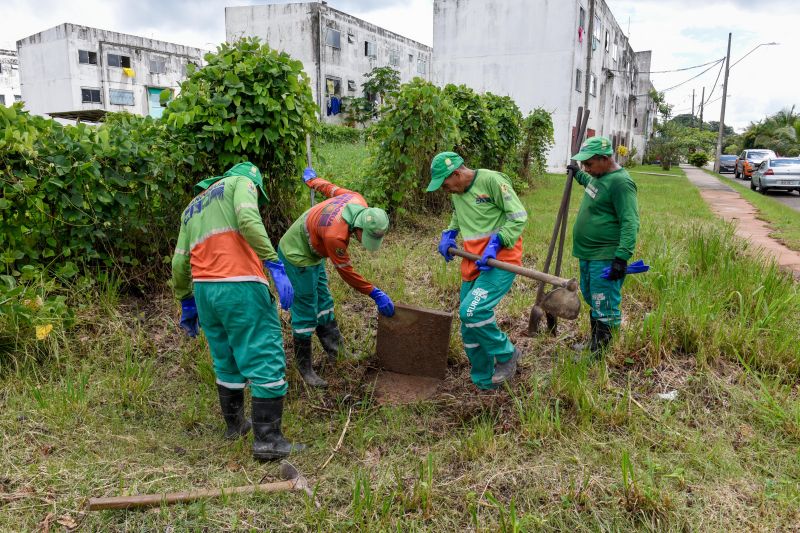 Mutirão da limpeza na comunidade Novo Cristo no Icuí