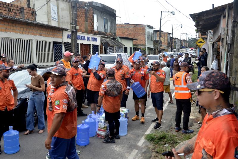 Entrega de apoio Alimentar nas áreas atingidas pelas chuvas