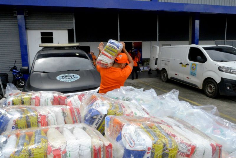 Entrega de apoio Alimentar nas áreas atingidas pelas chuvas