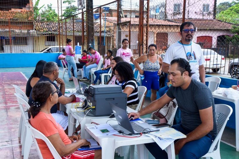 Ação Cadúnico para famílias atingidas na comunidade Jibóia Branca no 40Horas