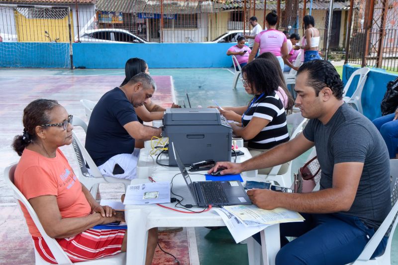 Ação Cadúnico para famílias atingidas na comunidade Jibóia Branca no 40Horas