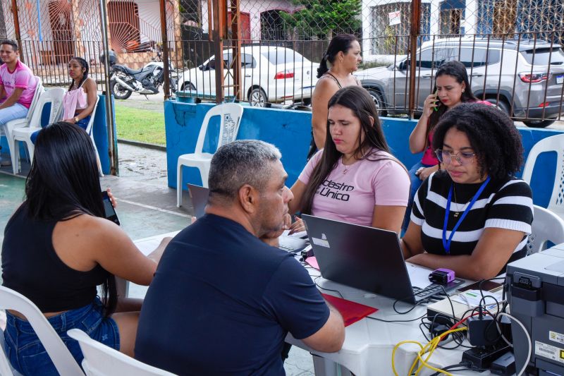 Ação Cadúnico para famílias atingidas na comunidade Jibóia Branca no 40Horas