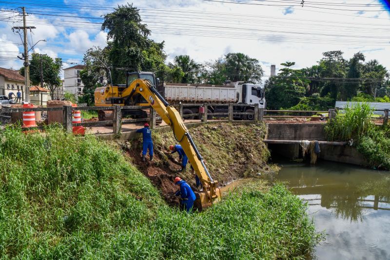 Início da obra da ponte do canal do Maguariaçu