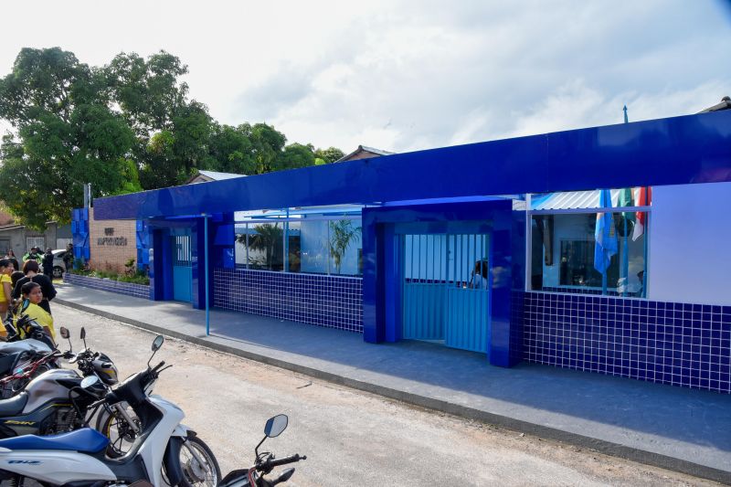 Entrega da revitalização e ampliação da EMEF Prof Yacta Rebêlo no Park Anne em Águas Lindas